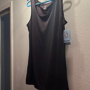 Reel Legends women’s exercise top.